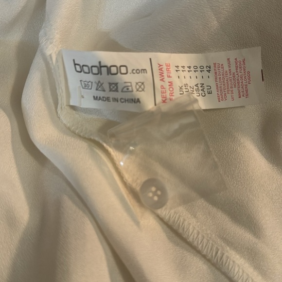 White Boohoo Button Down Dress with Floral Design- Size 10 - Picture 12 of 12